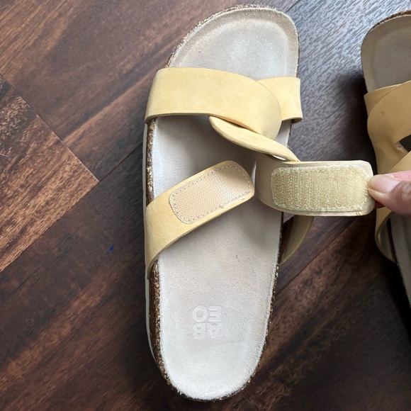 ABEO Women ABEO Lanai Lizzy Slide Metatarsal Sandals Sz: 7.5 - Picture 7 of 7